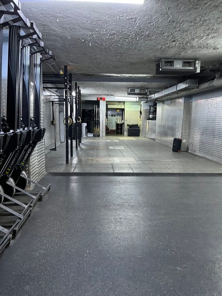 CrossFit gym with over 3000 members 2