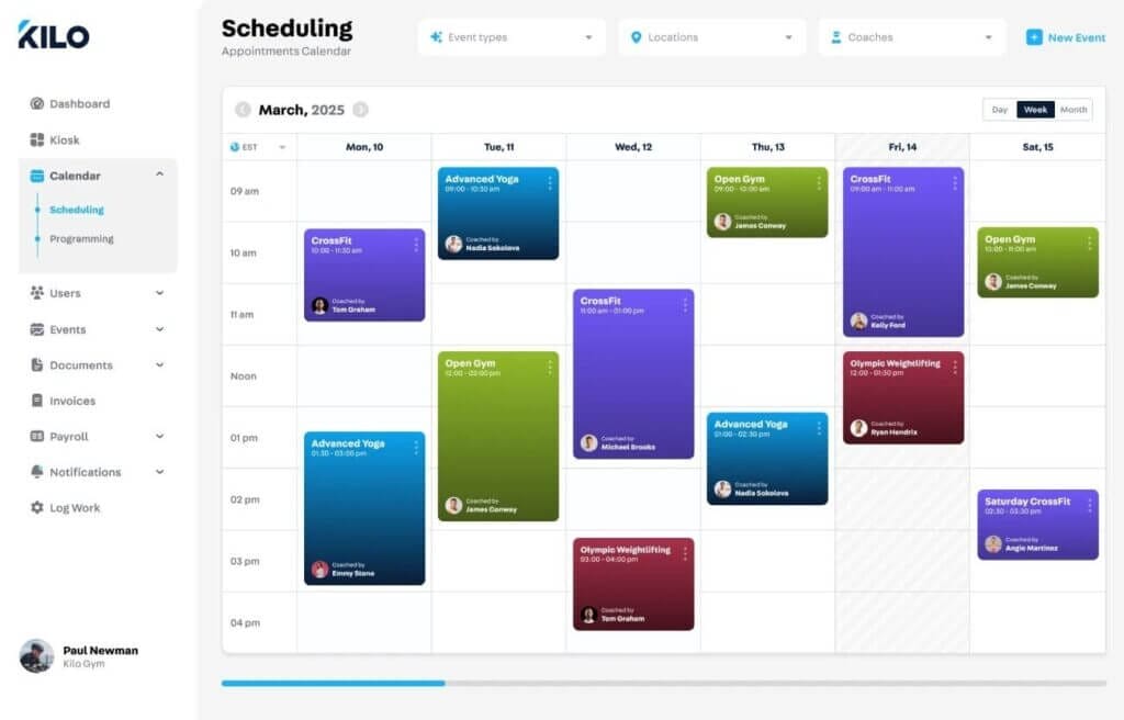Kilo staff scheduling calendar displaying weekly classes, coaches, and locations.